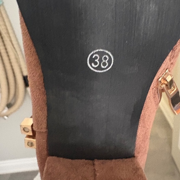 Ankle boots, booties - Picture 3 of 3